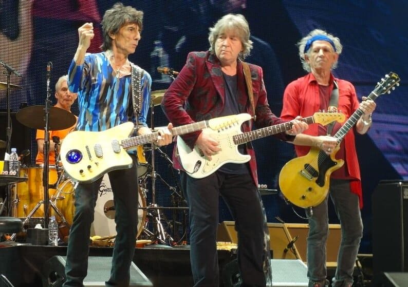 Мик Тейлор, первый гитарист The Rolling Stones, который партию партию в песне Аквариума Не коси