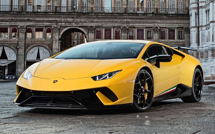 Lamborghini Huracan назван в честь быка Урагана