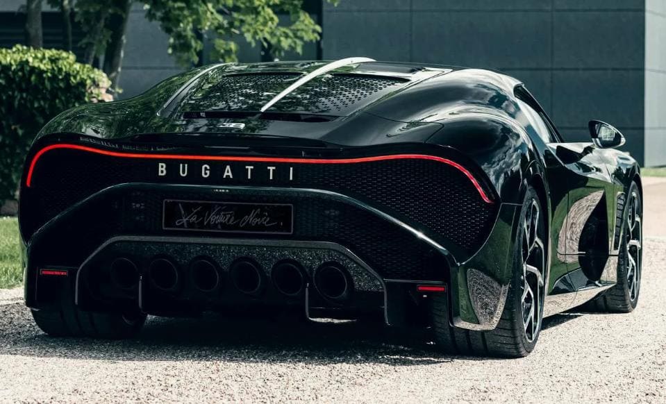 Автомобиль Bugatti La Voiture Noire 2019 года