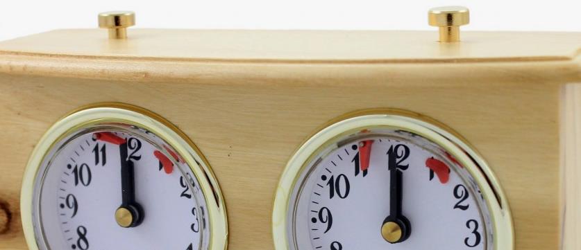 Шахматные часы с флажками